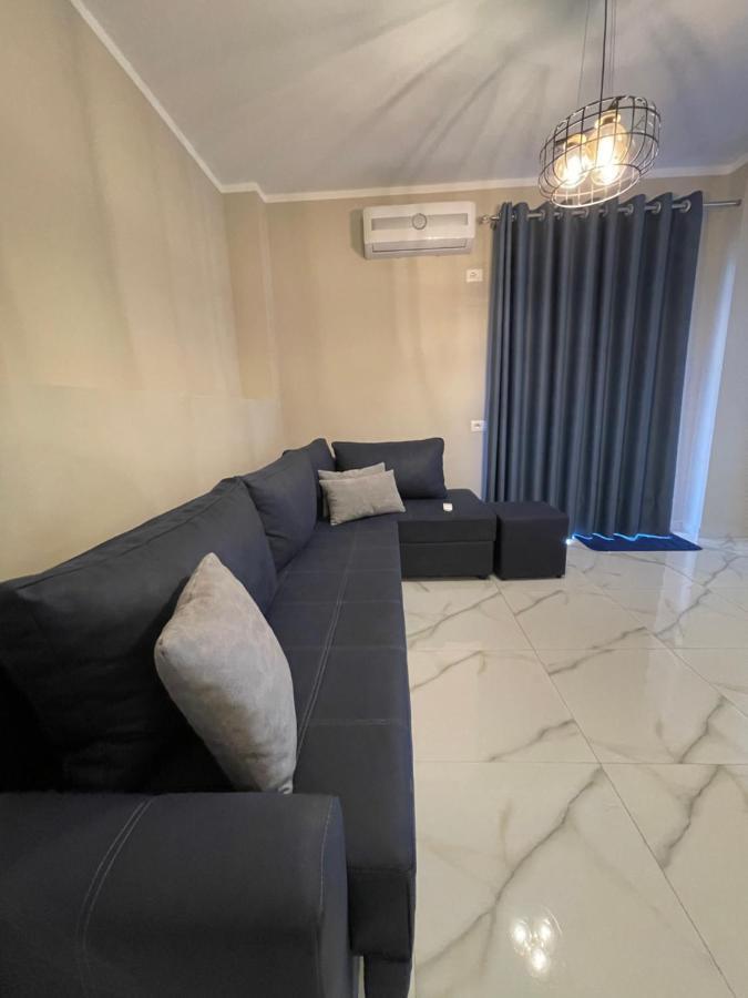 Modern Beachfront Apartments Sarandë エクステリア 写真