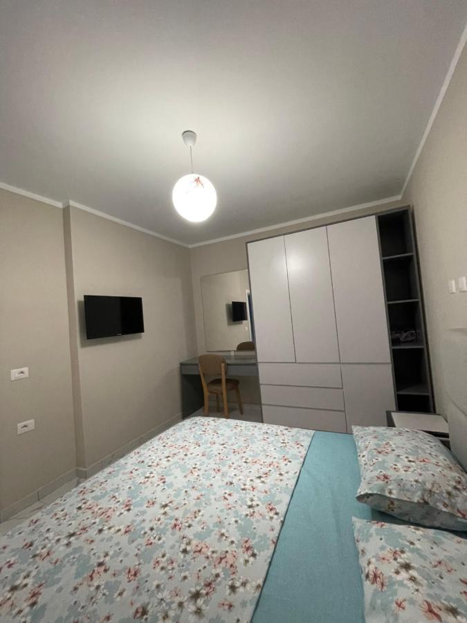 Modern Beachfront Apartments Sarandë エクステリア 写真