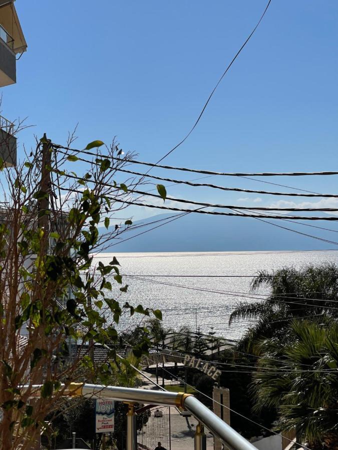 Modern Beachfront Apartments Sarandë エクステリア 写真